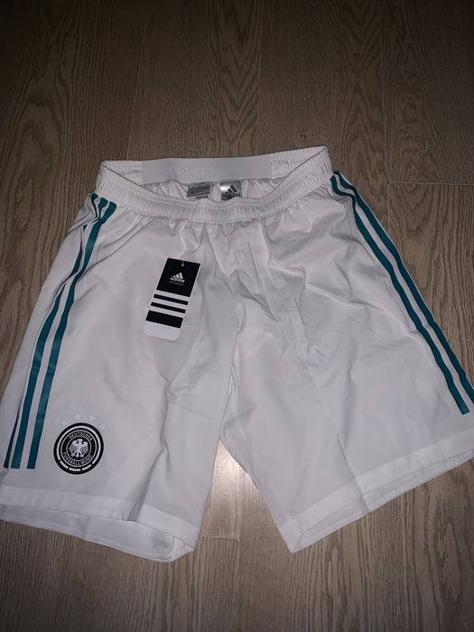 Спортивні шорти Adidas