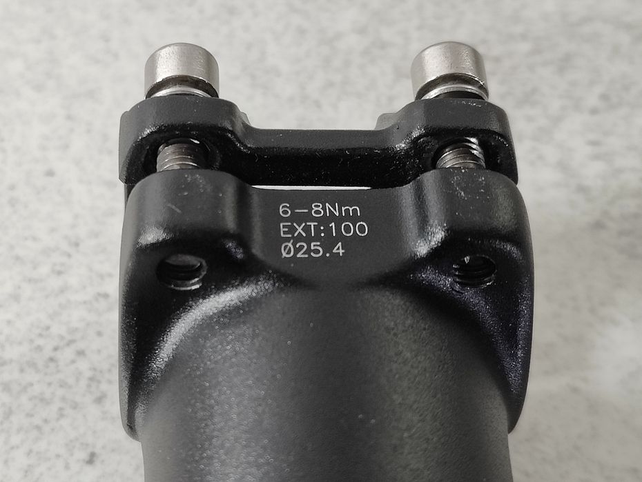 Mostek Ergotec Swell 2 regulowany 100mm x 25.4mm wspornik rower