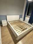 Zestaw bialych mebli do sypialni Ikea Malm