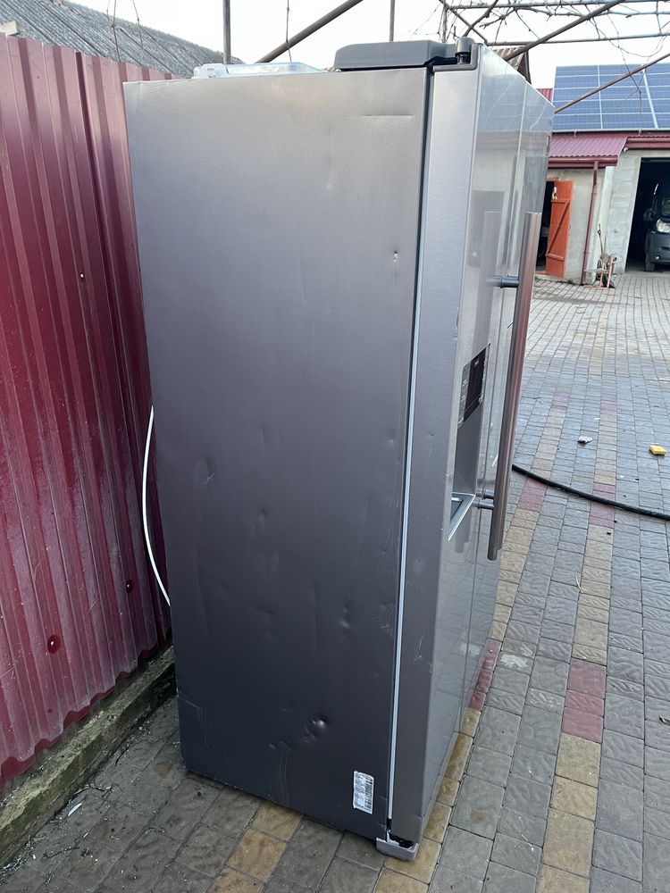 Холодильник Samsung  side-by-side Вис 175 см шир 90 см.