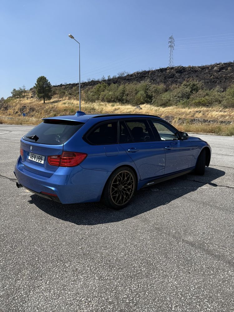 BMW 320d Touring • M Performance • Azul Estoril