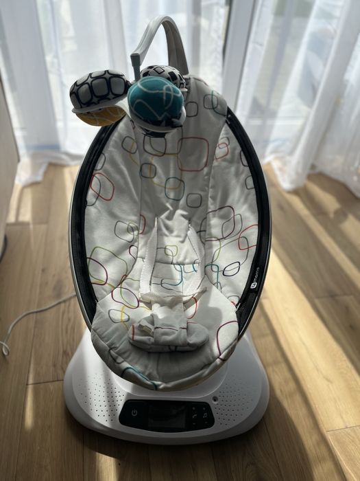 Leżaczek bujaczek elektryczny 4 moms