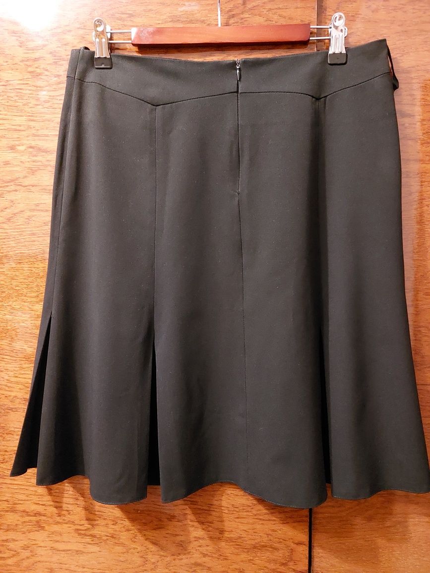 Юбка черная 46 размер из костюмной ткани