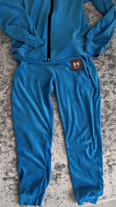 Dres welurowy nirbieski