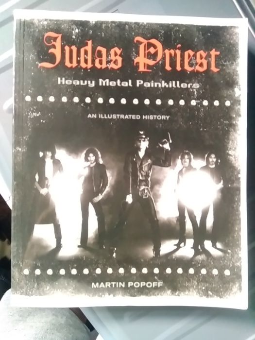 Livros de Megadeth, Motorhead, Saxon, Judas Priest, Van Halen, KIT