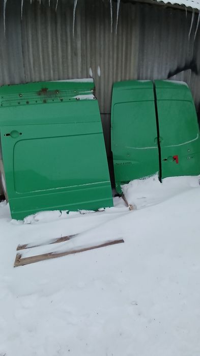 Двері спрінтер 906 задні і бокова