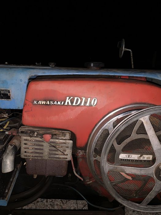 Vendo trator Hinamoto