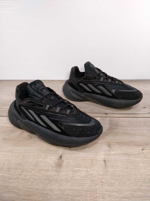 Кросівки ozweego 36р