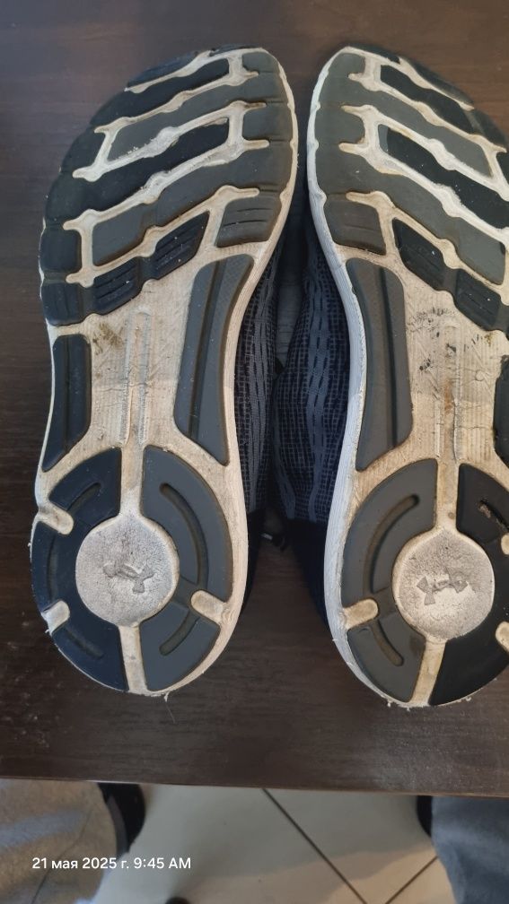 Летние кросовни,сетка Under Armour 31см.