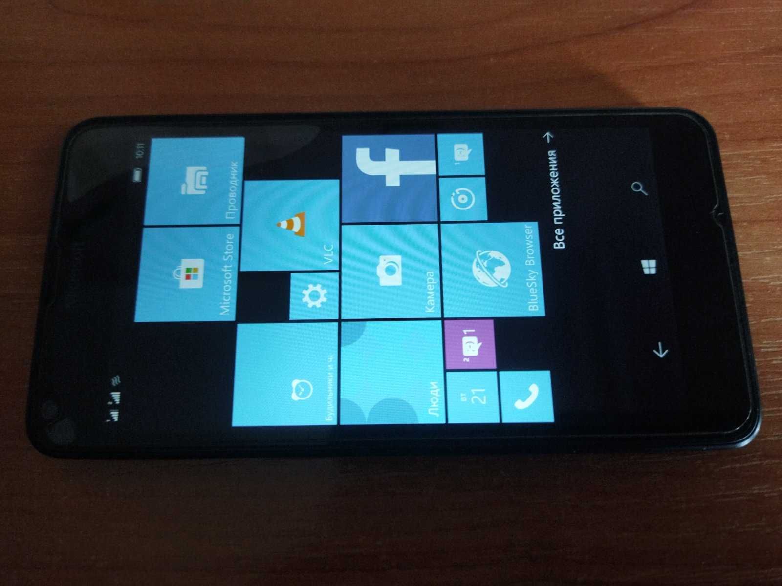 Смартфон Nokia Lumia 640