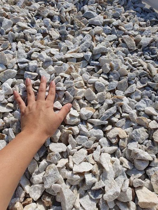 Kwarc Ivory piękne kamyki ogrodowe ozdobne kamienie ogród grys