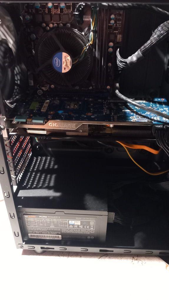 Sprzedam komputer i5  3570 16gb ddr 3 gtx 670  ssd