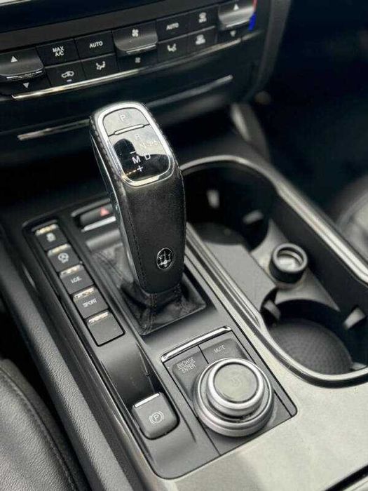 2021 Maserati Ghibli