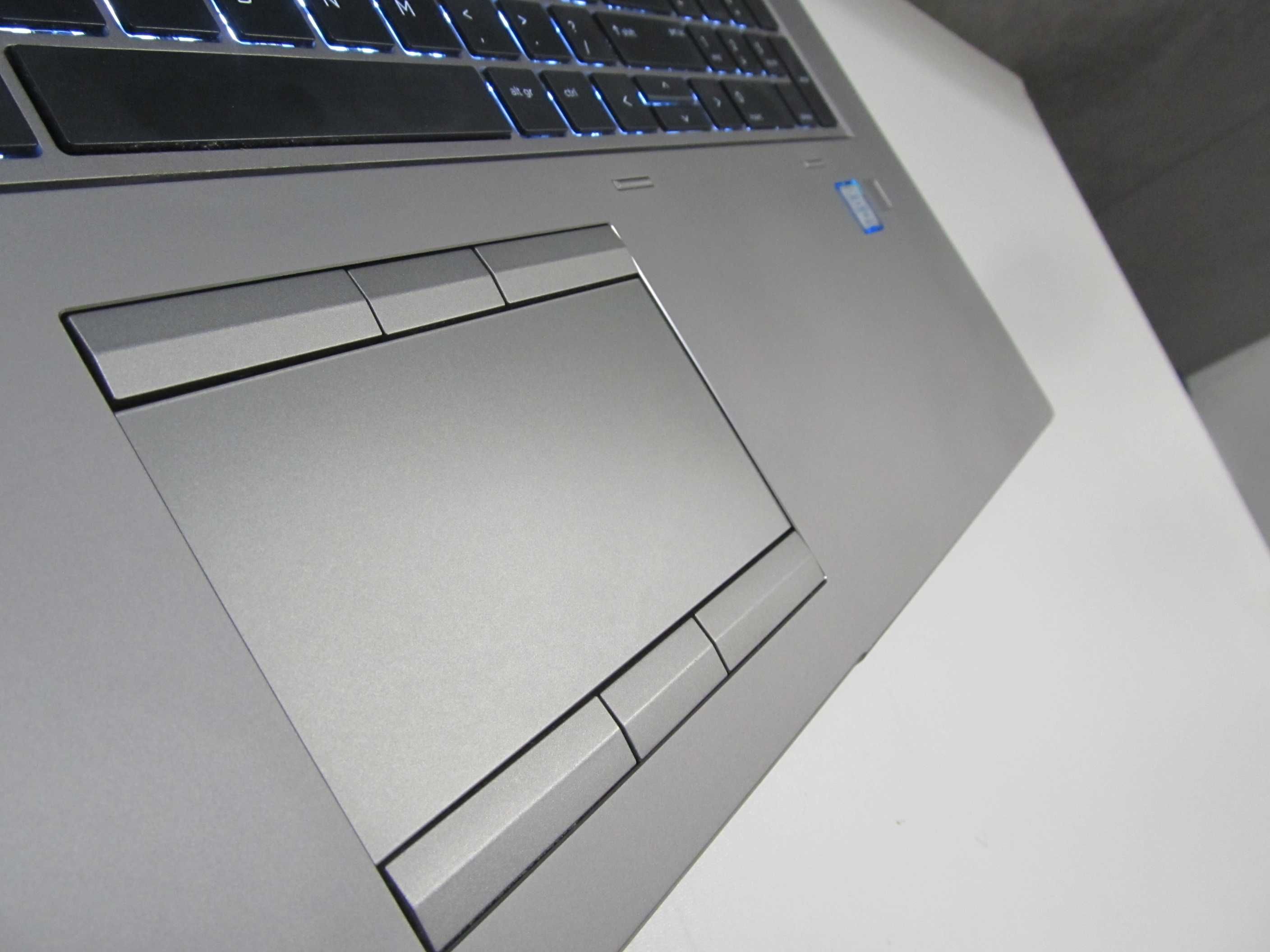 B. MOCNY HP Zbook 17 G5 i7 8850H 48GB 512SSD NVIDIA QUADRO P3200 6GB