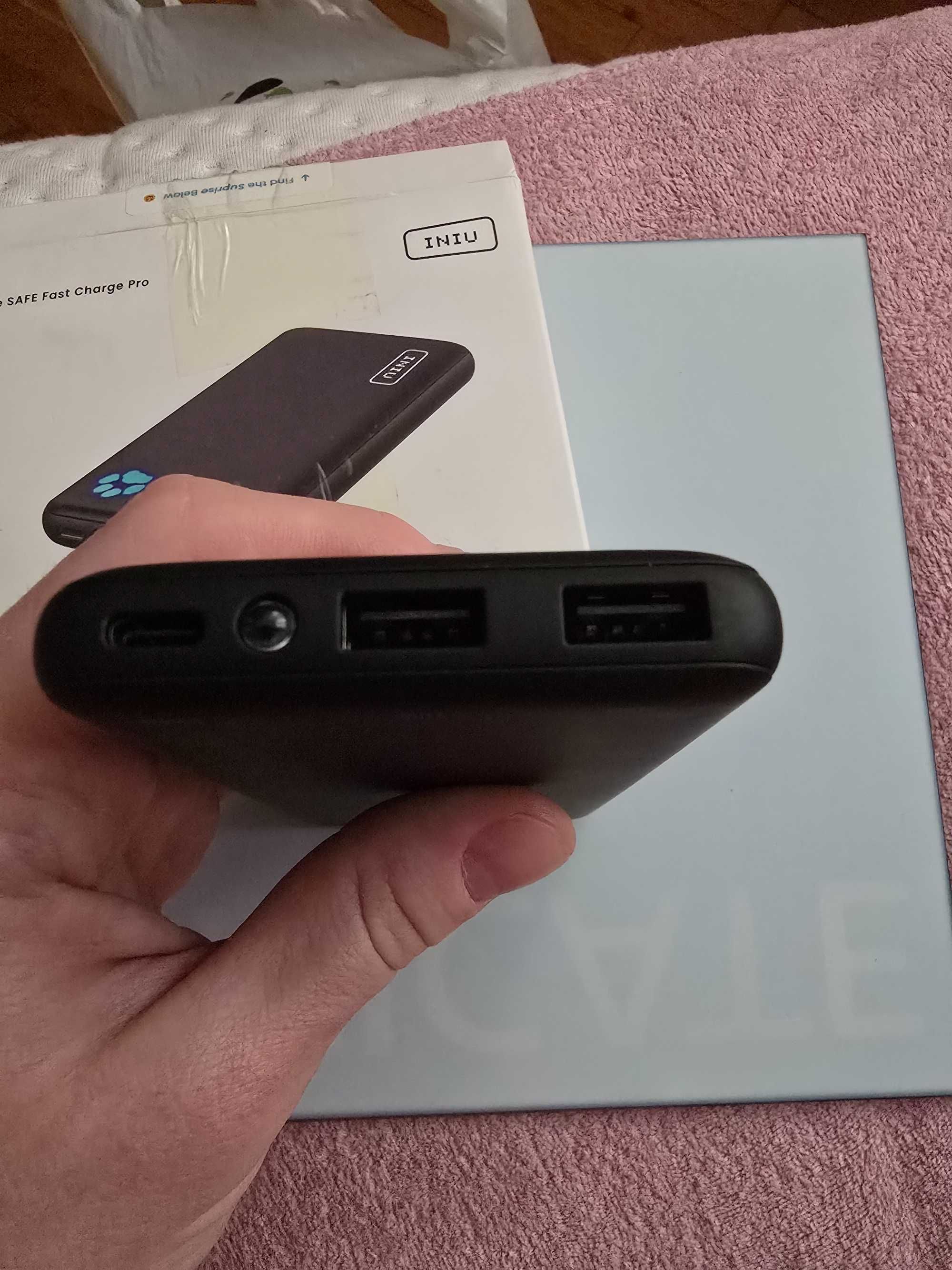 Powerbank Iniu 10000 mAh 3 wejścia przenośna ładowarka USB C