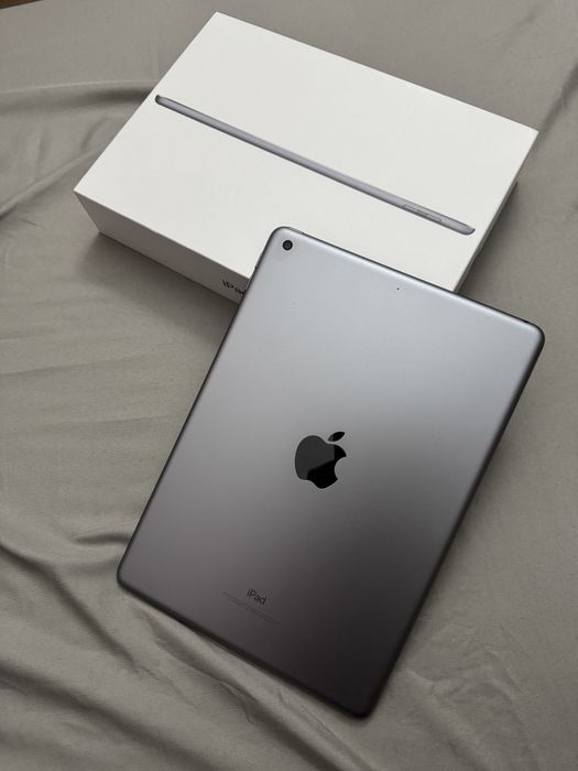 ipad 6th 128GB стан нового