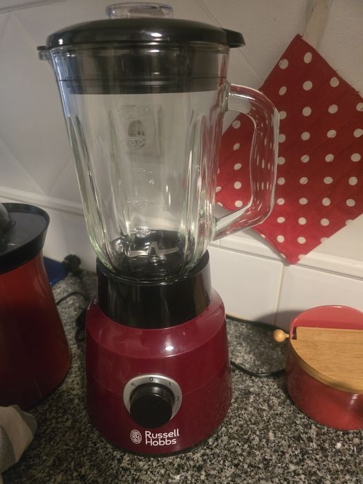 Liquidificador Russel Hobbs vermelho