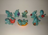 Figurki Kinder Dino na plaży 8szt