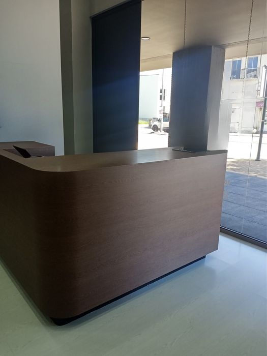 BALCÃO DE LOJA MADEIRA CASTANHO COMO NOVO