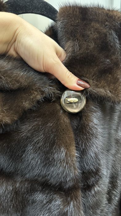 Шубка норкова! В красивому шоколадному кольорі! Розмір S