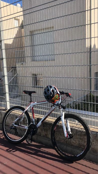 Bicicleta novo e em bom estado