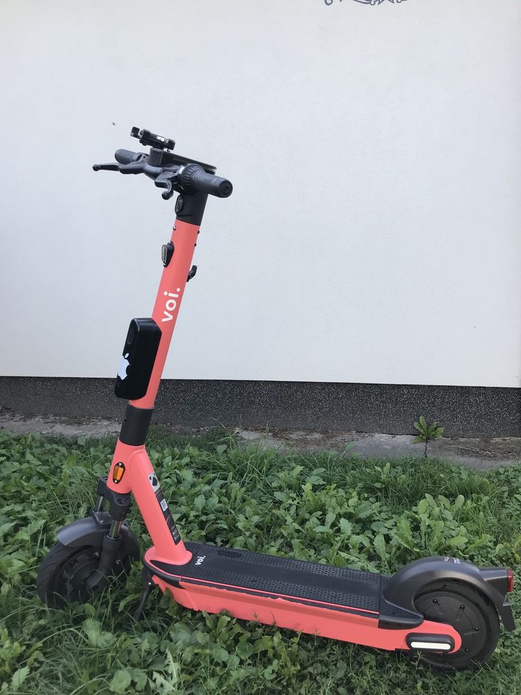 Електросамокат VOI Segway Ninebot Max Plus