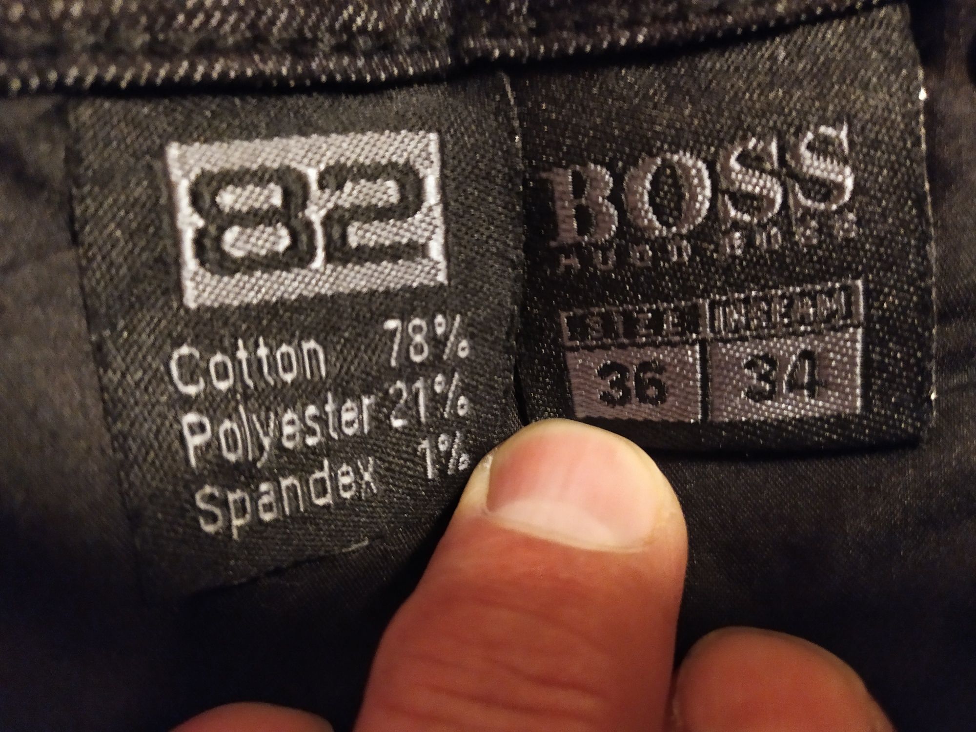 Джинсовые брюки BOSS п/о талии 45 см р 36/34, лёгкий стрейч, как новые