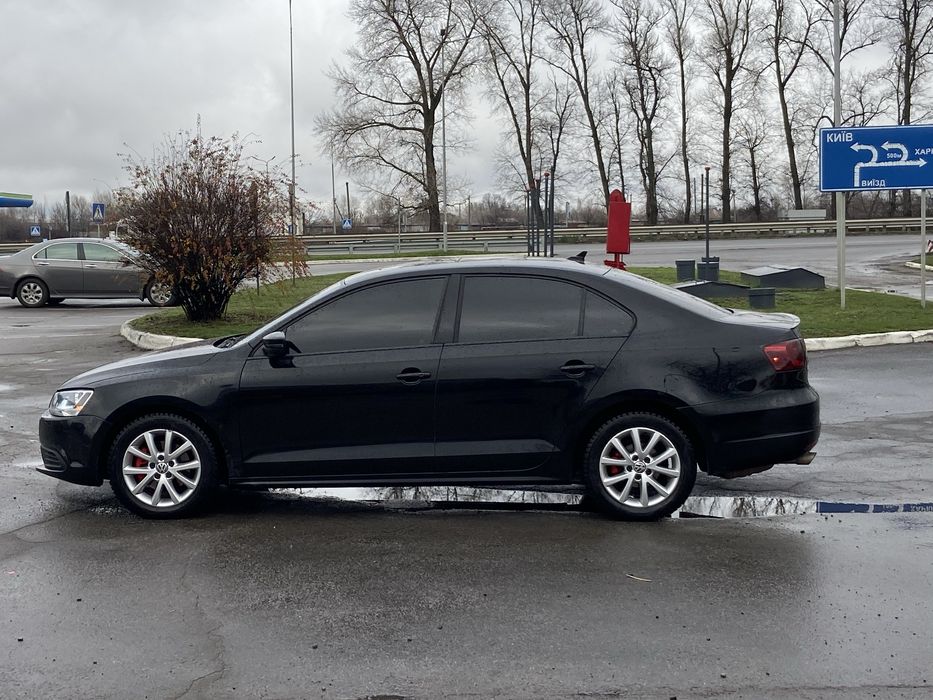 Volkswagen Jetta SE 2013 рік 1.8 Бензин Автомат