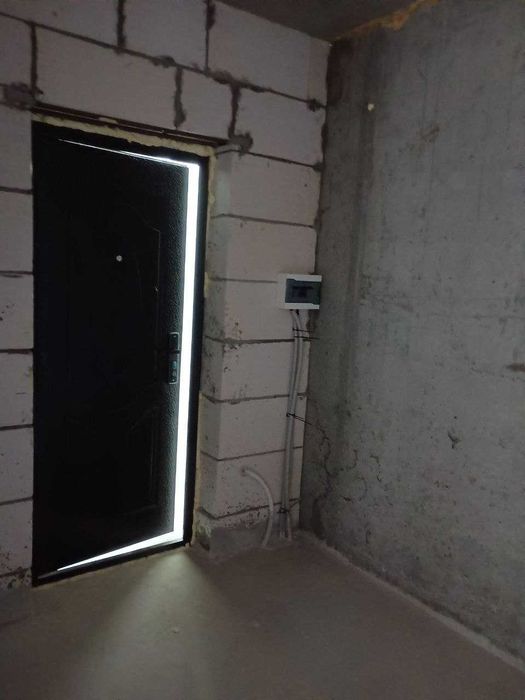 Продам 2 кімнатну квартиру у новобудові