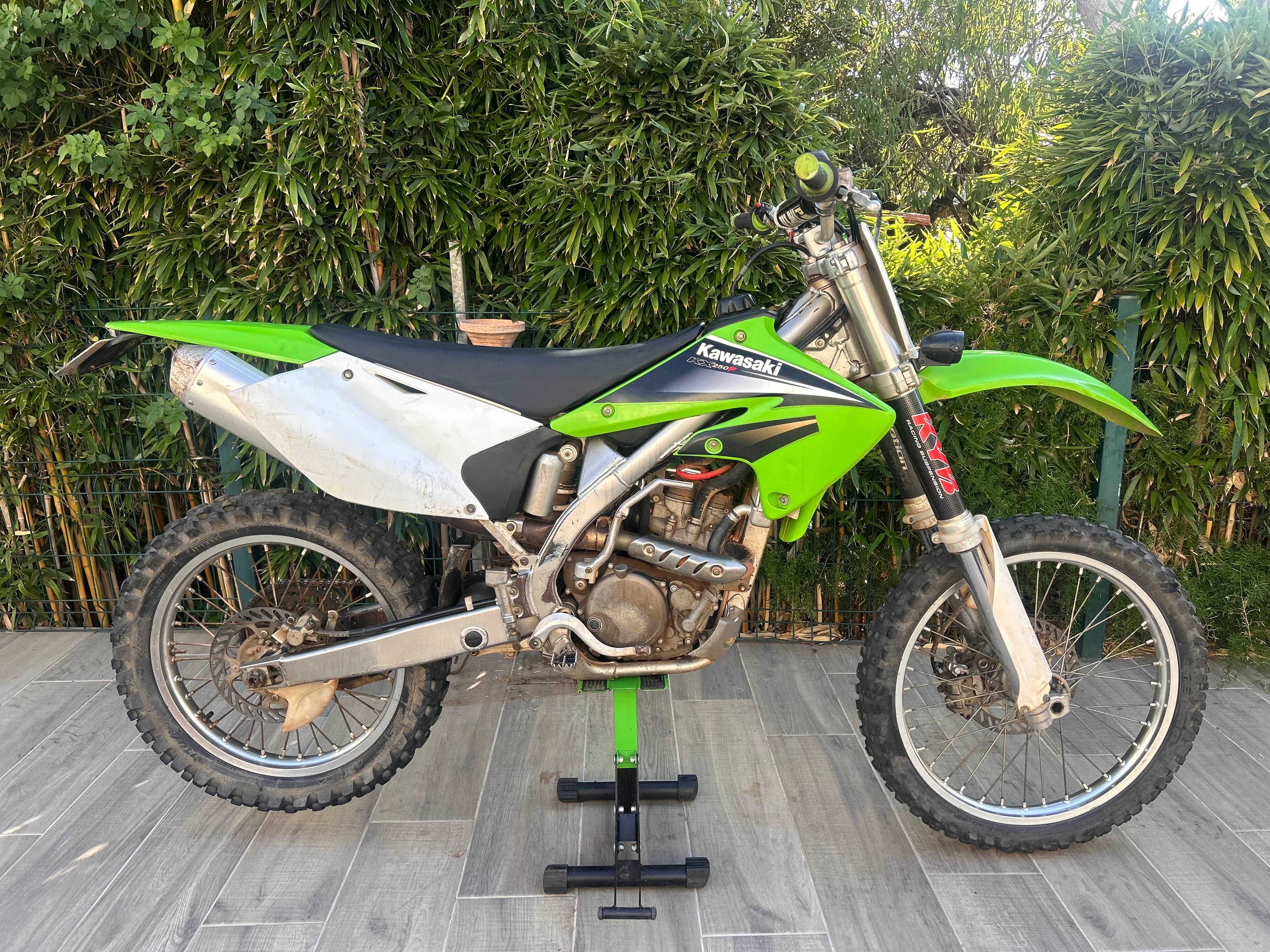 Kawasaki 250 KXF Matriculada.