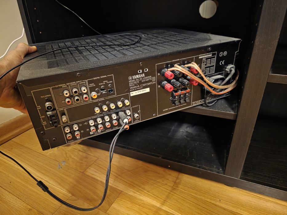 Amplituner Yamaha RXV495 RDS