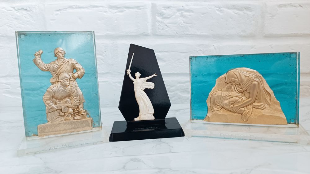 Настільні сувеніри"Солдати","Мамаїв курган","Скорботна мати" оргскло