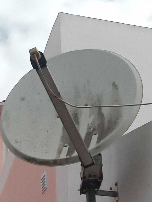 Antena parabólica rotativa. NOVO PREÇO.