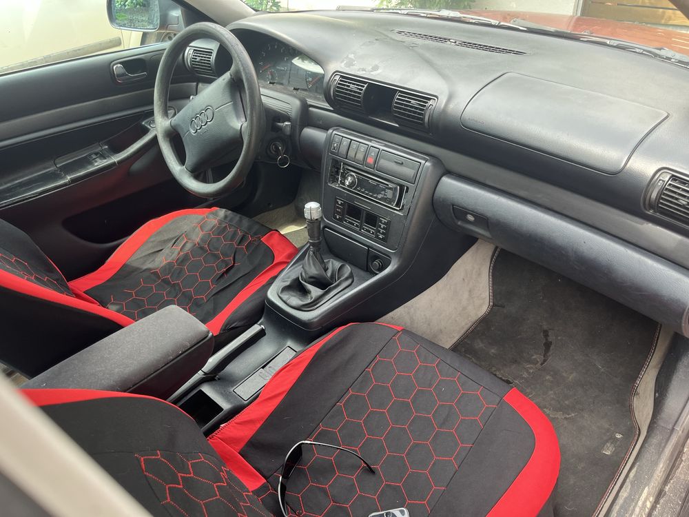 Audi a4 1.6 benzyna/Brak rdzy/ Klima sprawna