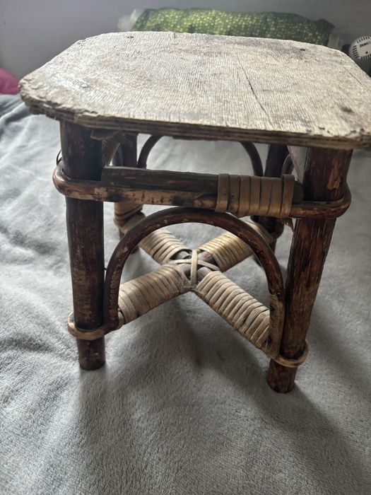 Stary drewniany taboret PRL