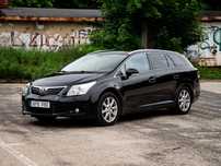 Toyota Avensis 2.0 Premium • 152KM • koła na zime KeyLessGo tempomat CLIMNATRONIC