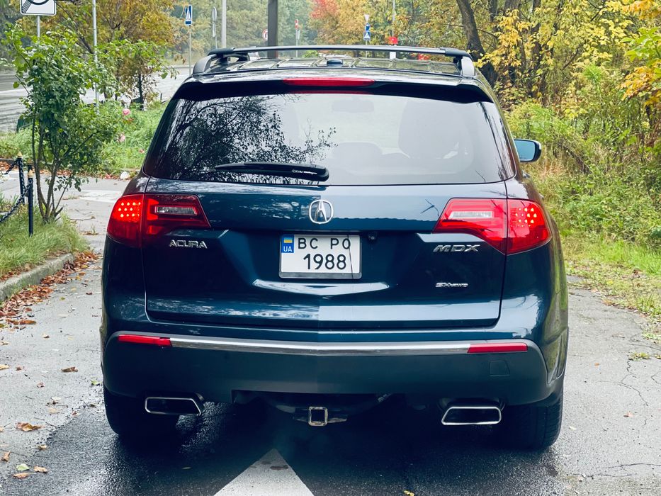 Acura MDX семь мест полная комплектация