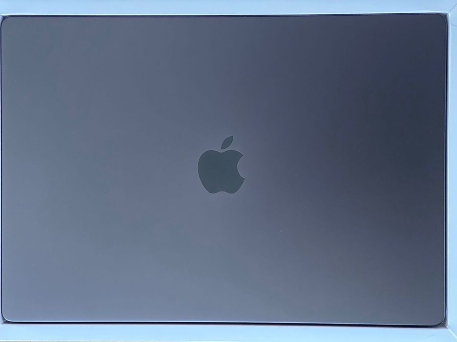 Apple MacBook Pro 16" M4 Max 16-CORE CPU 40-C GPU/64GB/1TB/NANO/CZERŃ