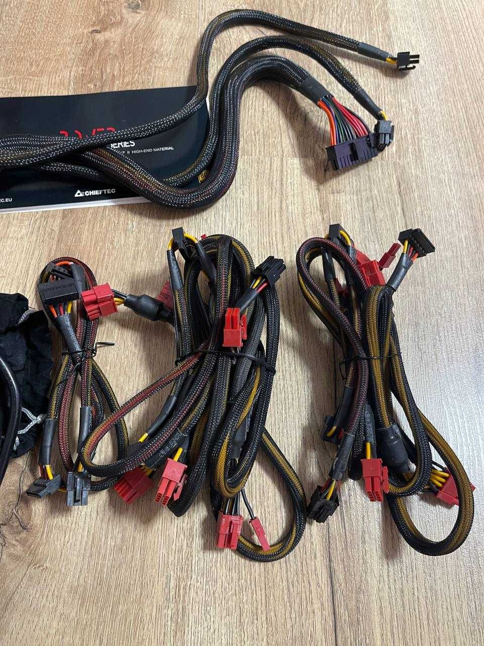 Блок живлення Chieftec Full-Range GPS-1250C 1250W