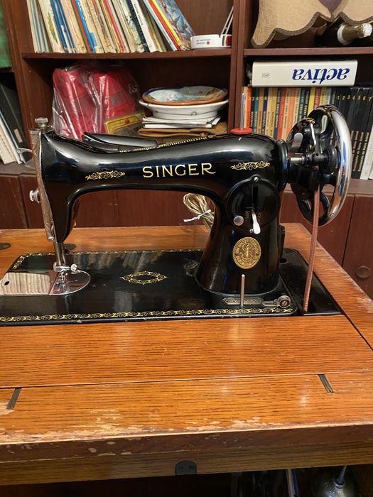 Maquina de costura singer