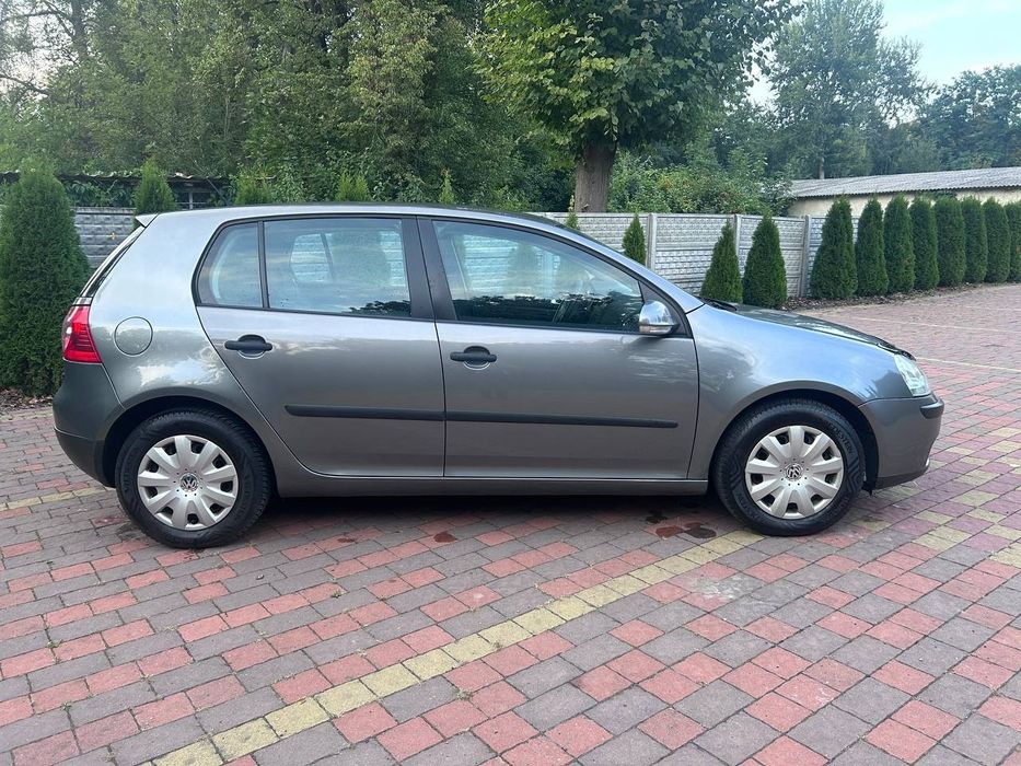 Volkswagen Golf V 1.6 mpi 2005 р в