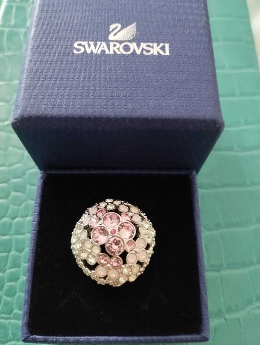 Anel Swarovski oficial com caixa original - Novo