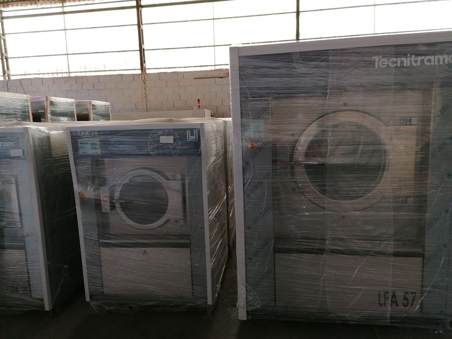 Calçado, pensões, fábricas têxteis, tinturaria e lavandaria industrial