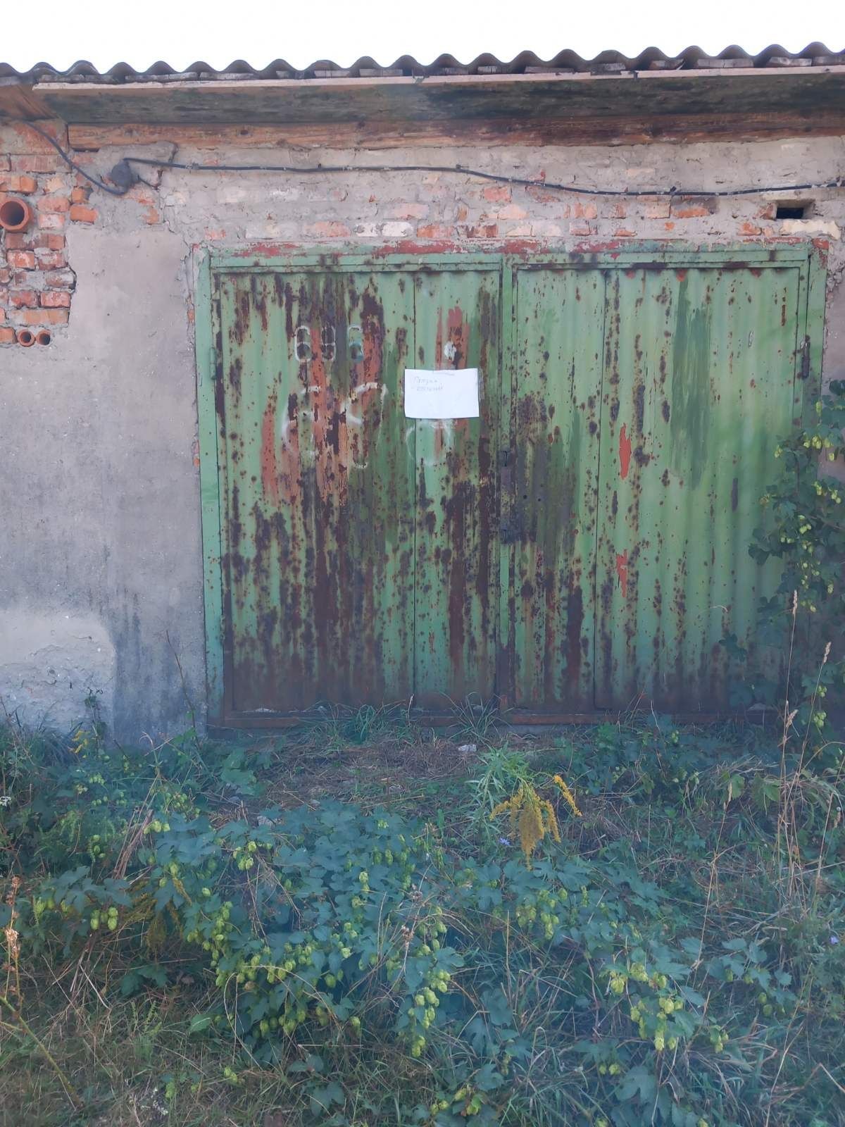 2 Гаражі поряд район Сільмаш