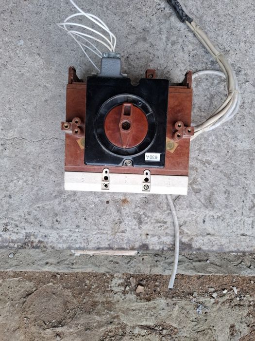 Автоматичний вимикач ва 52-39 630А з електроприводом