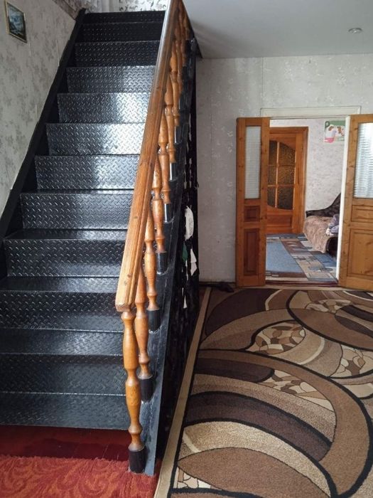 Продаю дом со всеми удобствами .