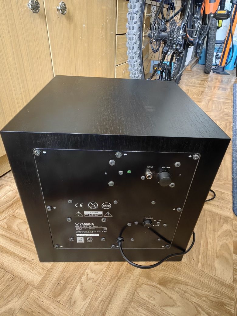Subwofer YAMAHA YST-SW012
