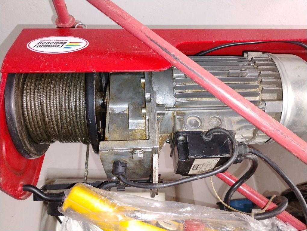 Wyciągarka elektryczna budowlana profesjonalna Airone Benetton 200