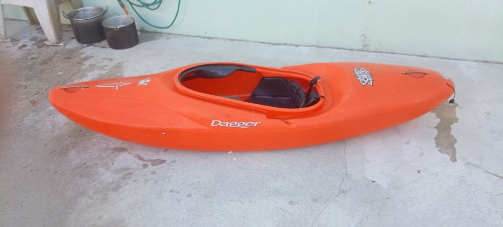 Kayak águas bravas