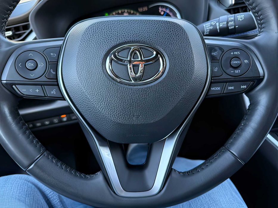 Toyota RAV4      2022